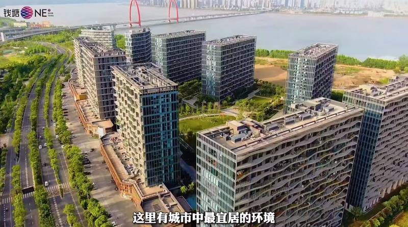 不限购瞰江大平层，大阳台通燃气精装现房！-三立钱塘one